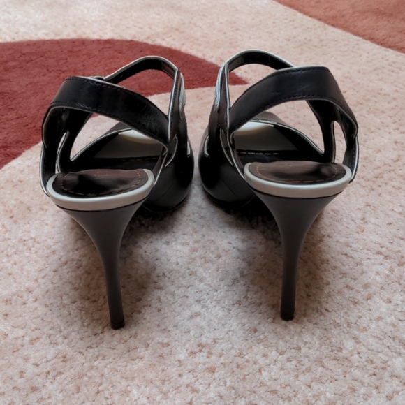 Genuine Leather Upper Peeps - Picture 3 of 7